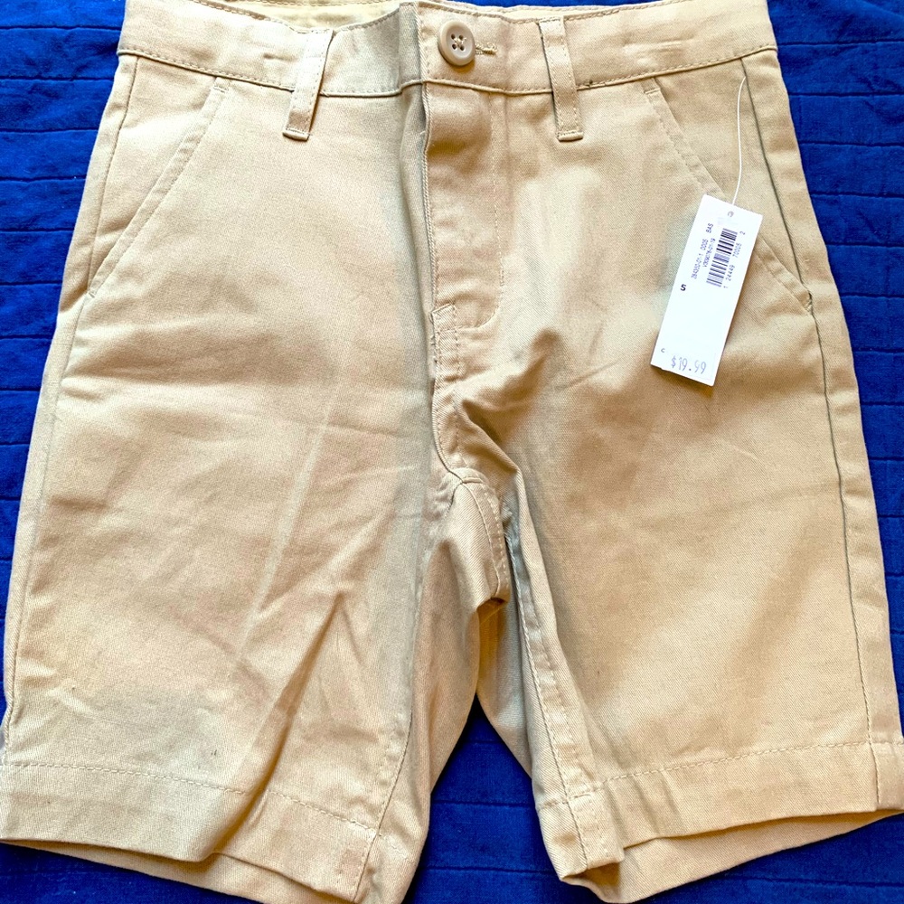 Old Navy khaki shorts - size 5